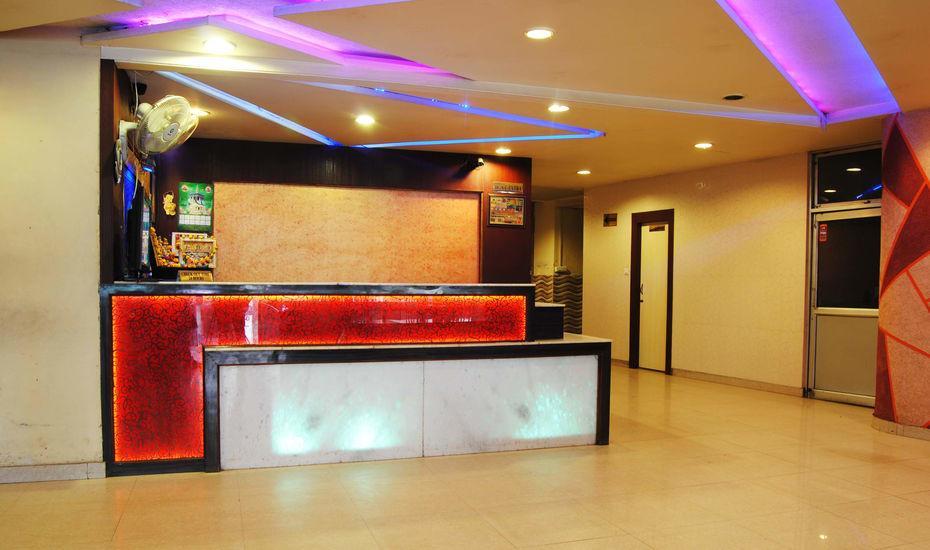 Hotel Pakeeza Ádzsmir Kültér fotó